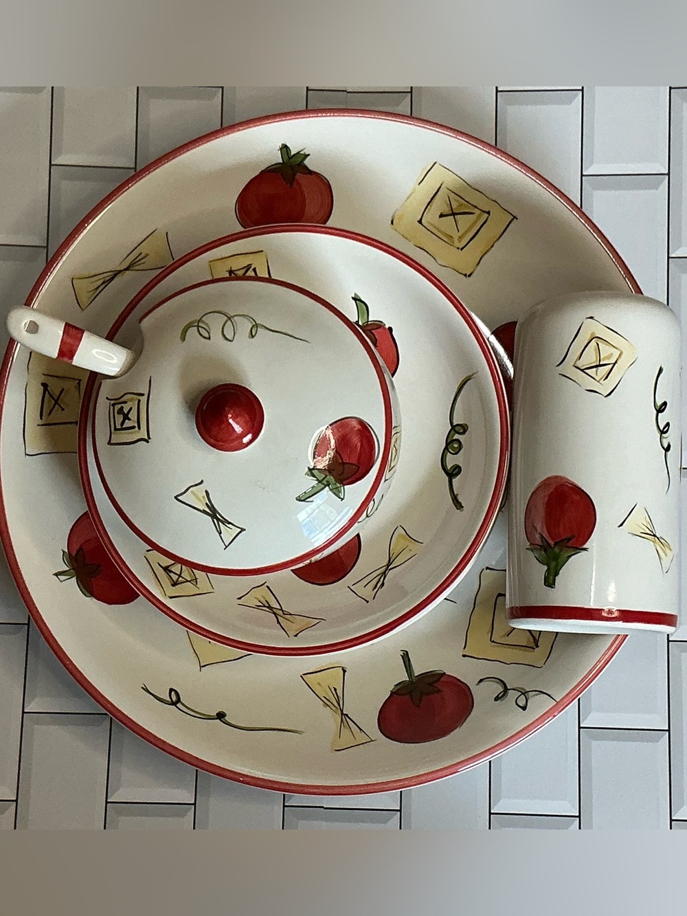 Everybody Loves Pasta Set Discontinued Tabletops Unlimited